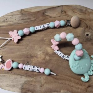 Voorbeeld speenkoord, bijtring en hanger set