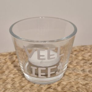 Thee lichtje veel liefs wit